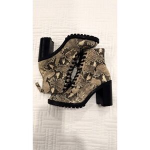 Dolce Vita snakeskin‎ lace-up ankle boots block heel women size 7.5
